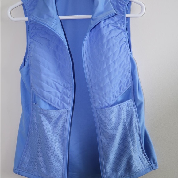 Nike Women's Essential Periwinkle Running Vest - Picture 2 of 8